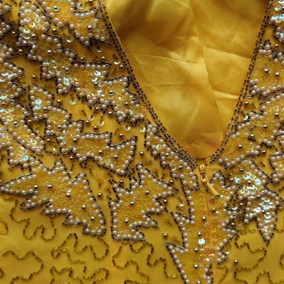Vintage 1980s Alyce Designs Yellow All Over Glass Beaded Formal Dress - Picture 8 of 8